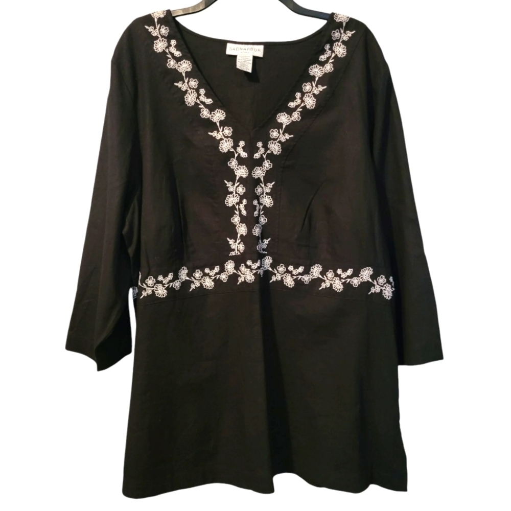 Women's 2X linen blend black white flora embroidered tunic blouse top plus size